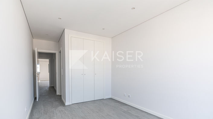 Image No.14-3 Bed Apartment for sale