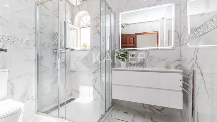 Image No.17-Villa de 8 chambres à vendre à Albufeira