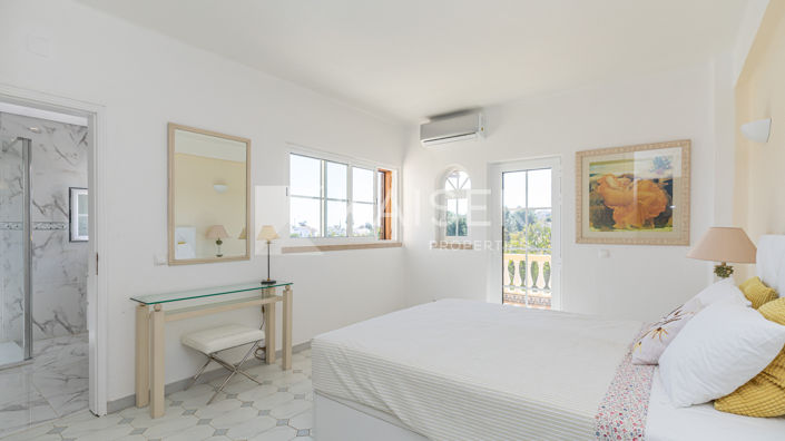 Image No.24-Villa de 8 chambres à vendre à Albufeira