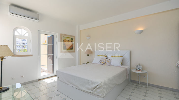 Image No.25-Villa de 8 chambres à vendre à Albufeira