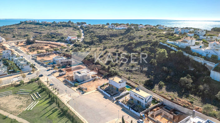 Image No.2-Villa de 4 chambres à vendre à Albufeira