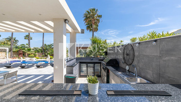 Image No.12-4 Bed Villa for sale