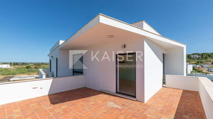 Image No.22-3 Bed Villa for sale