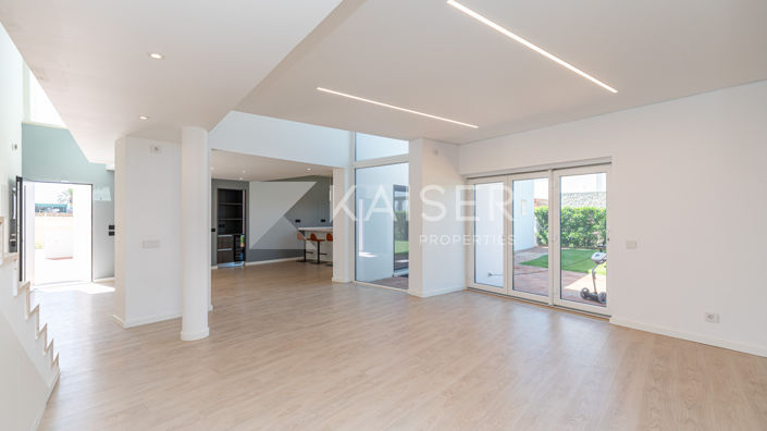 Image No.5-3 Bed Villa for sale