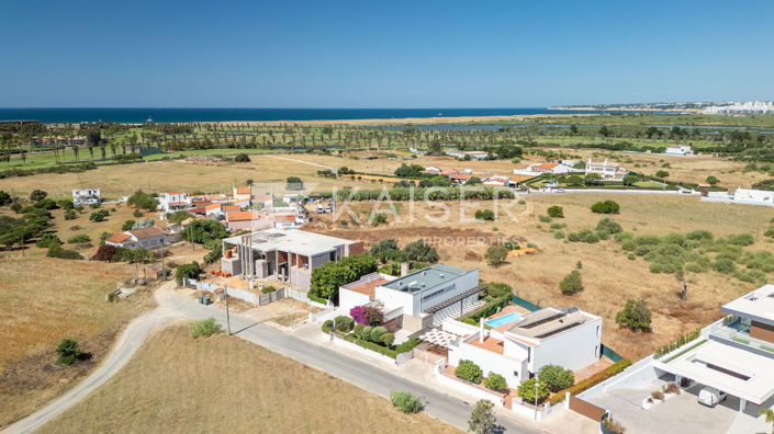 Image No.6-3 Bed Villa for sale