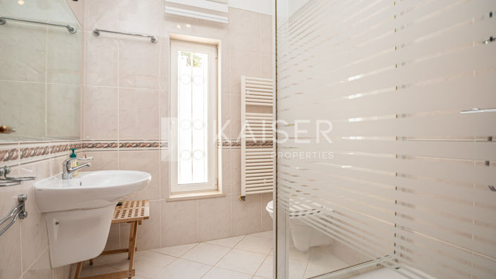 Image No.22-5 Bed Villa for sale