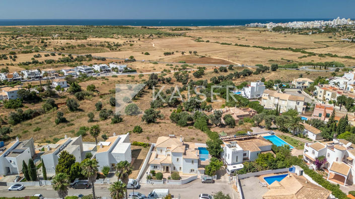 Image No.6-5 Bed Villa for sale