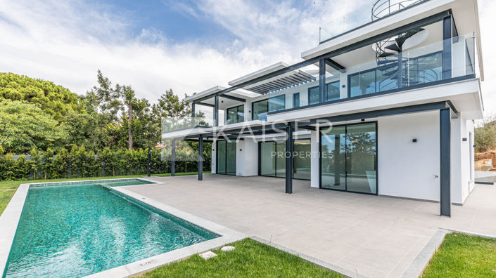 Image No.11-4 Bed Villa for sale