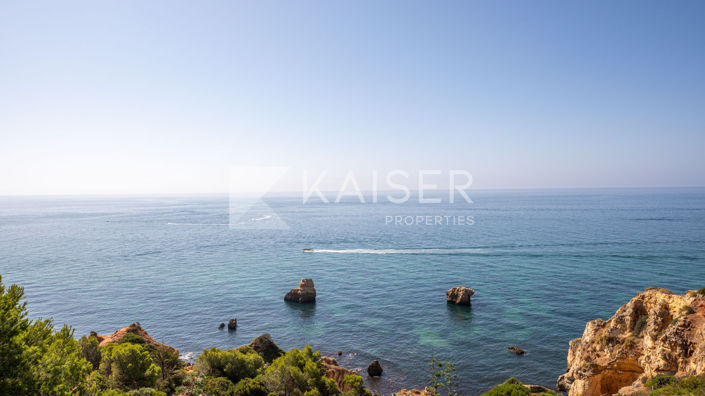 Image No.2-4 Bed Villa for sale