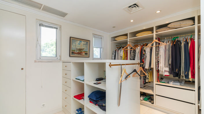 Image No.32-4 Bed Villa for sale