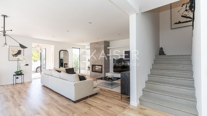 Image No.7-3 Bed Villa for sale