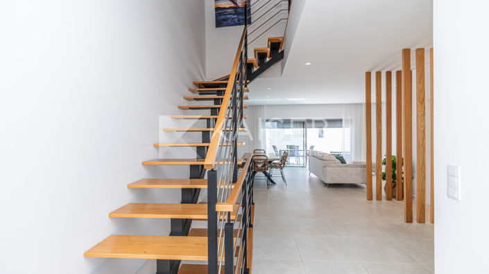 Image No.16-3 Bed Townhouse for sale