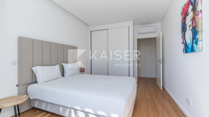 Image No.21-3 Bed Townhouse for sale