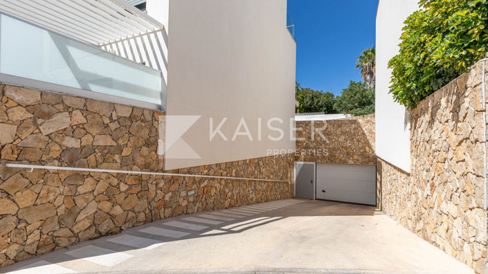 Image No.27-3 Bed Townhouse for sale