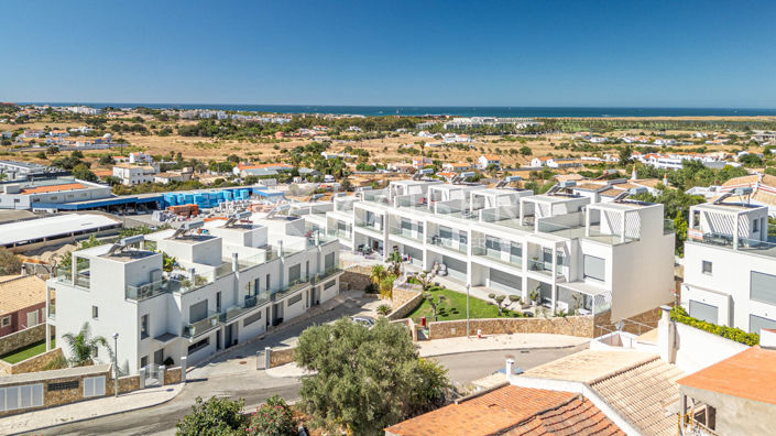 Image No.6-3 Bed Townhouse for sale