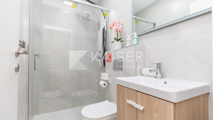 Image No.15-4 Bed Townhouse for sale