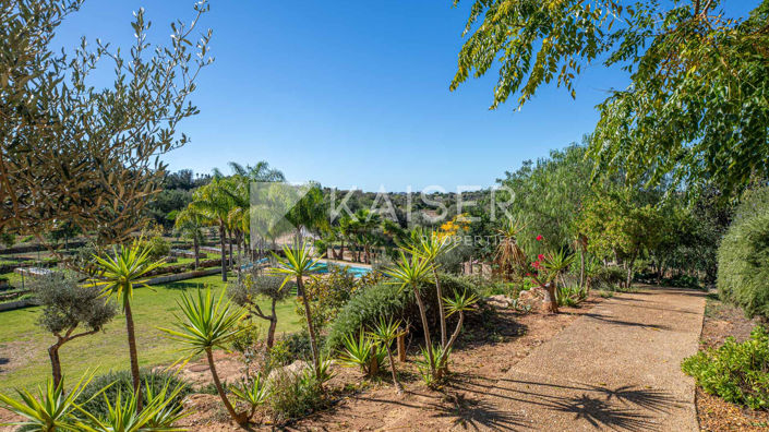 Image No.28-5 Bed Villa for sale