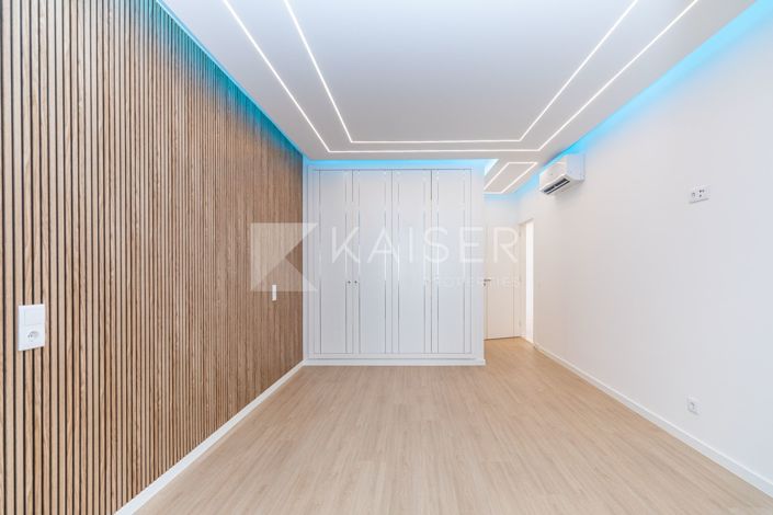 Image No.11-3 Bed Apartment for sale