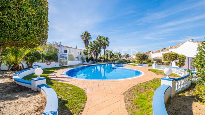 Image No.5-2 Bed Townhouse for sale