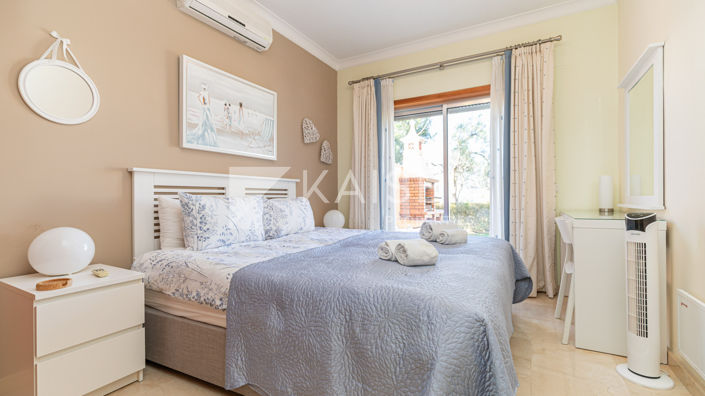 Image No.15-2 Bed Townhouse for sale