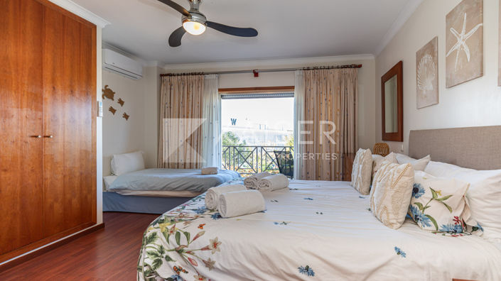 Image No.17-2 Bed Townhouse for sale