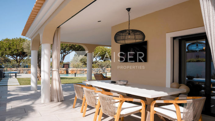 Image No.10-5 Bed Villa for sale