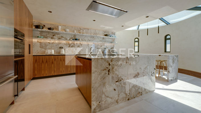 Image No.3-5 Bed Villa for sale