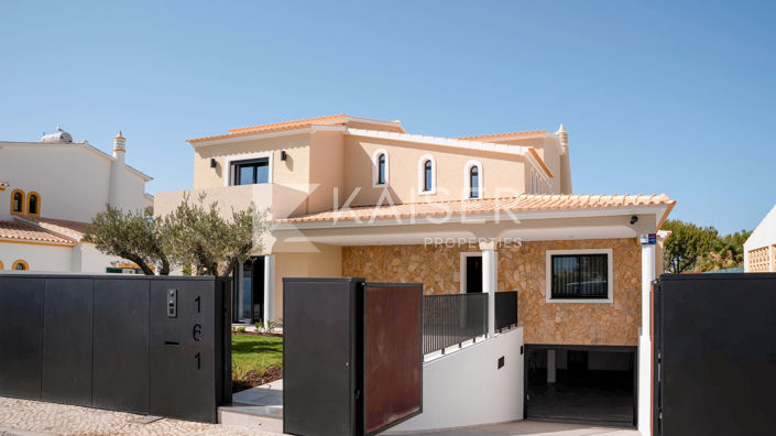Image No.6-5 Bed Villa for sale