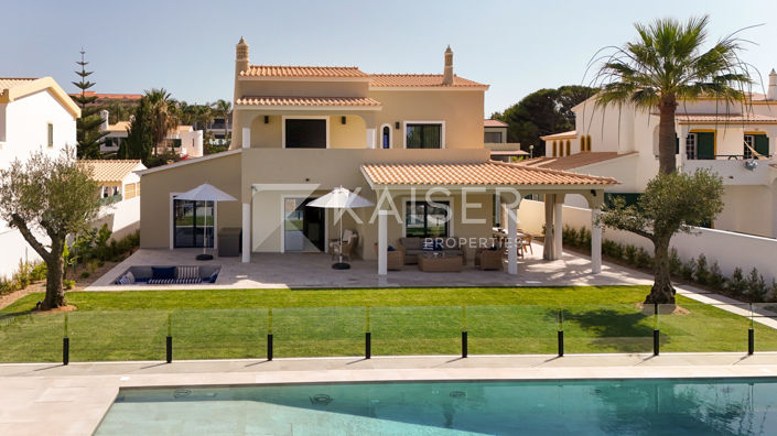 Image No.9-5 Bed Villa for sale