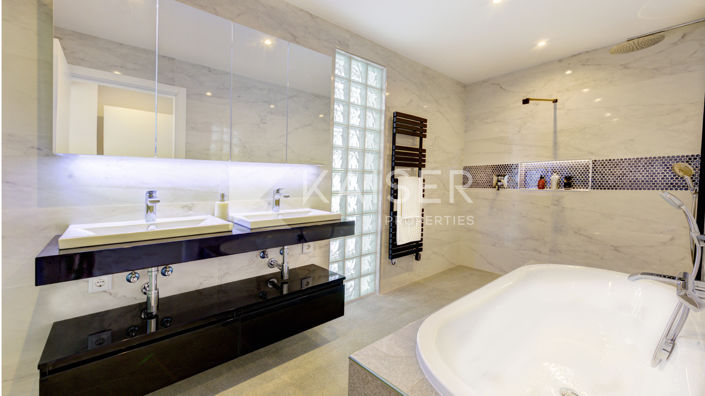 Image No.18-5 Bed Villa for sale