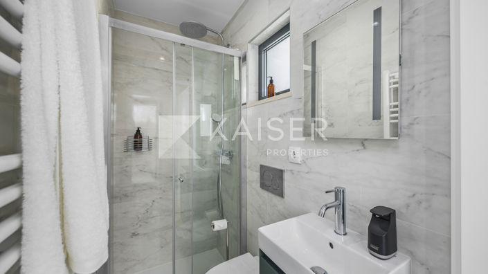 Image No.28-5 Bed Villa for sale