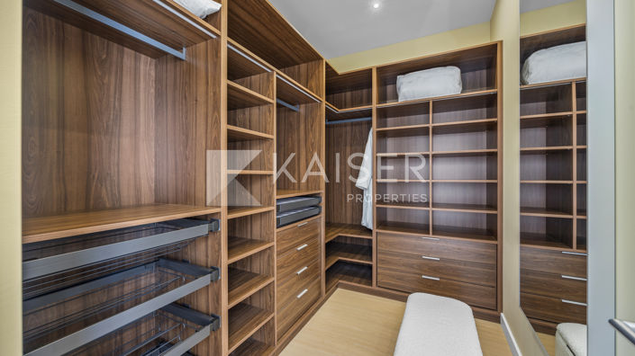 Image No.33-5 Bed Villa for sale