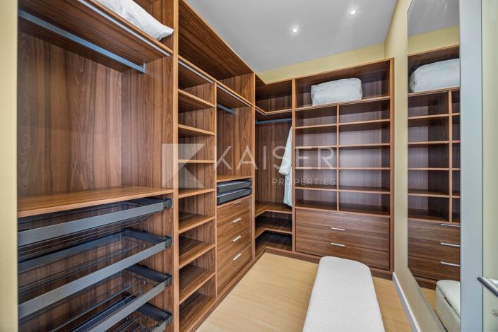 Image No.33-5 Bed Villa for sale
