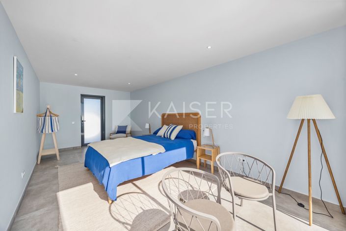 Image No.37-5 Bed Villa for sale
