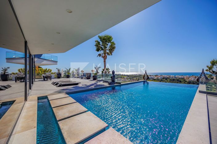 Image No.2-4 Bed Villa for sale