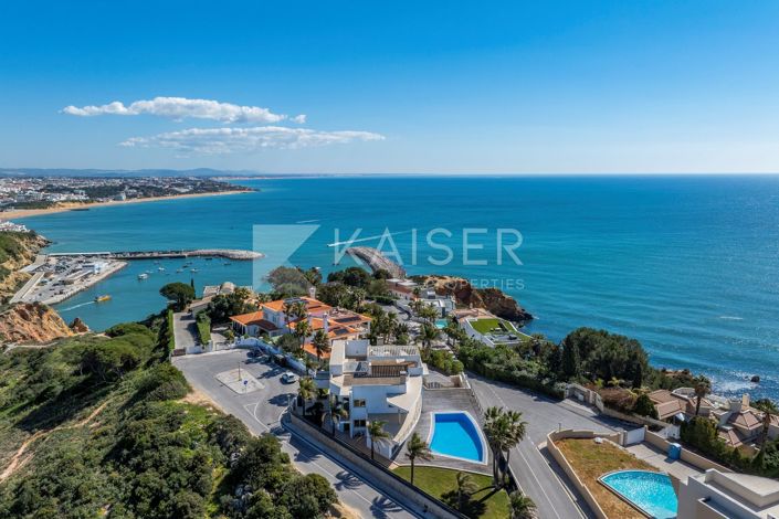 Image No.2-Villa de 6 chambres à vendre à Albufeira
