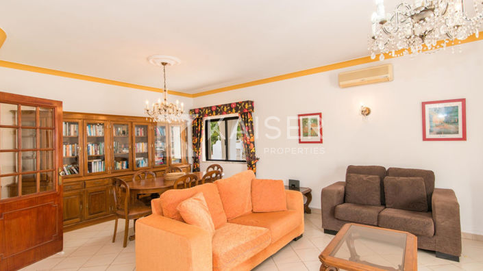 Image No.10-3 Bed Villa for sale