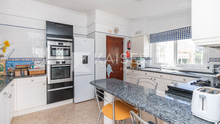 Image No.10-4 Bed Villa for sale