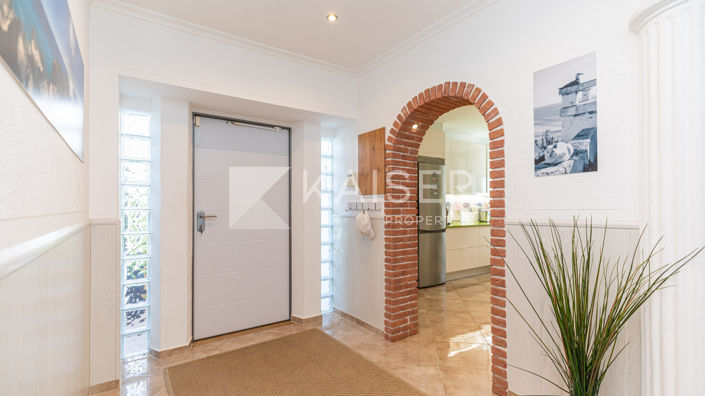 Image No.12-4 Bed Villa for sale