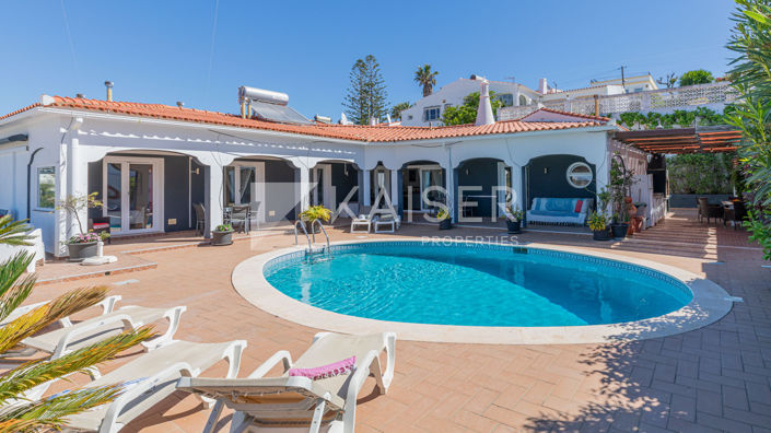 Image No.2-4 Bed Villa for sale