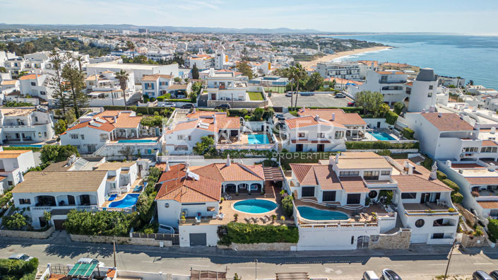 Image No.31-4 Bed Villa for sale