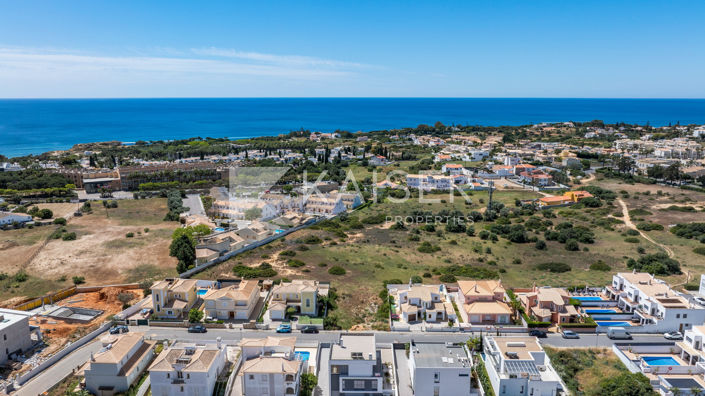 Image No.25-4 Bed Villa for sale