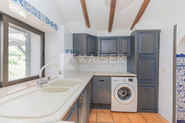 Image No.20-3 Bed Townhouse for sale