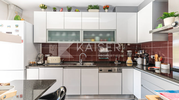 Image No.14-3 Bed Apartment for sale