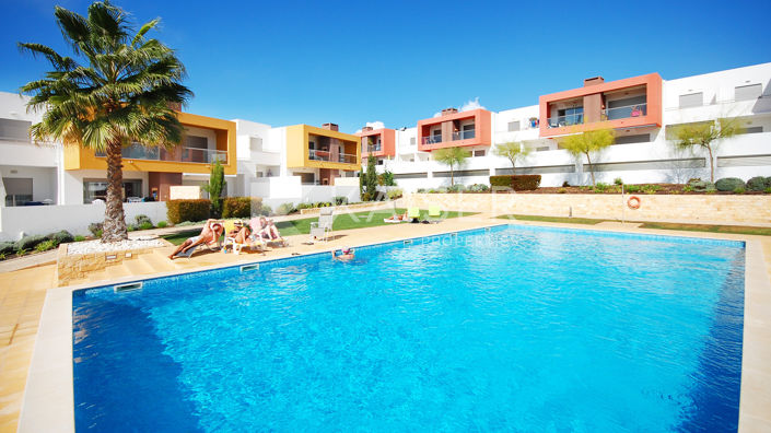 Image No.30-3 Bed Apartment for sale