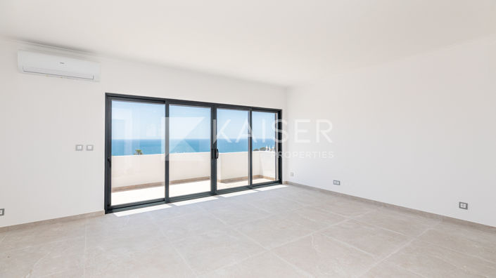 Image No.13-3 Bed Townhouse for sale
