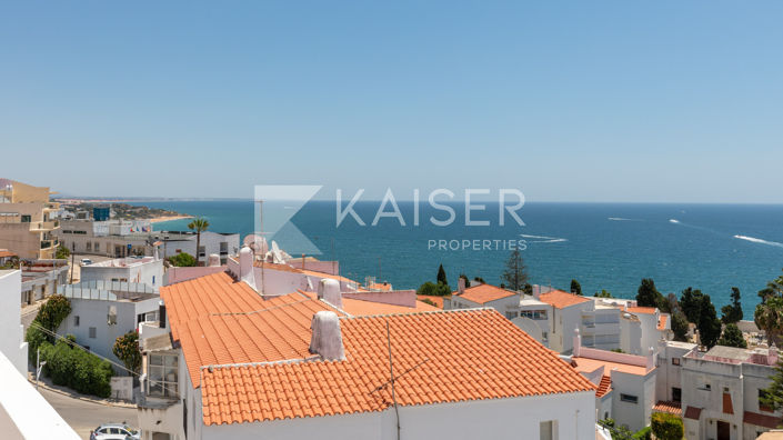 Image No.32-3 Bed Townhouse for sale