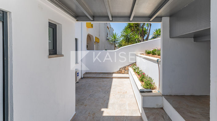 Image No.35-3 Bed Townhouse for sale