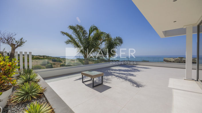 Image No.8-5 Bed Villa for sale