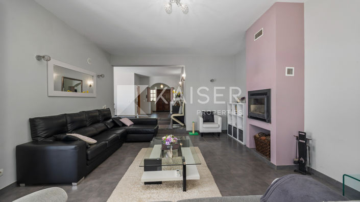 Image No.2-4 Bed Villa for sale